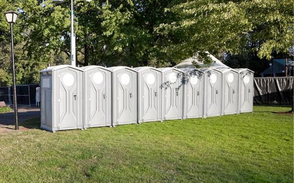 we provide special event portable restrooms for a variety of events including weddings, festivals, corporate events, and outdoor concerts